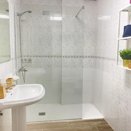 Amplio Apartamento Con Piscina Cerca De Playa Del Castillo Apartmán *