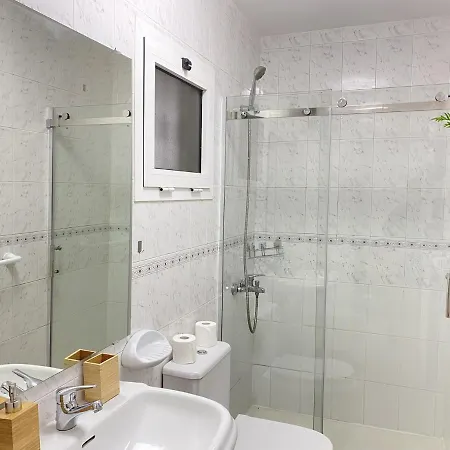 Apartmán Amplio Apartamento Con Piscina Cerca De Playa Del Castillo *