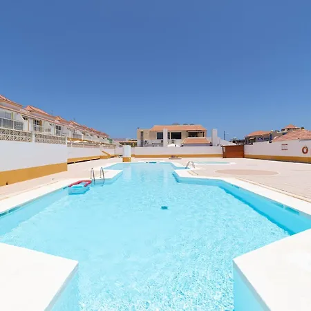 Apartment Amplio Apartamento Con Piscina Cerca De Playa Del Castillo Caleta De Fuste